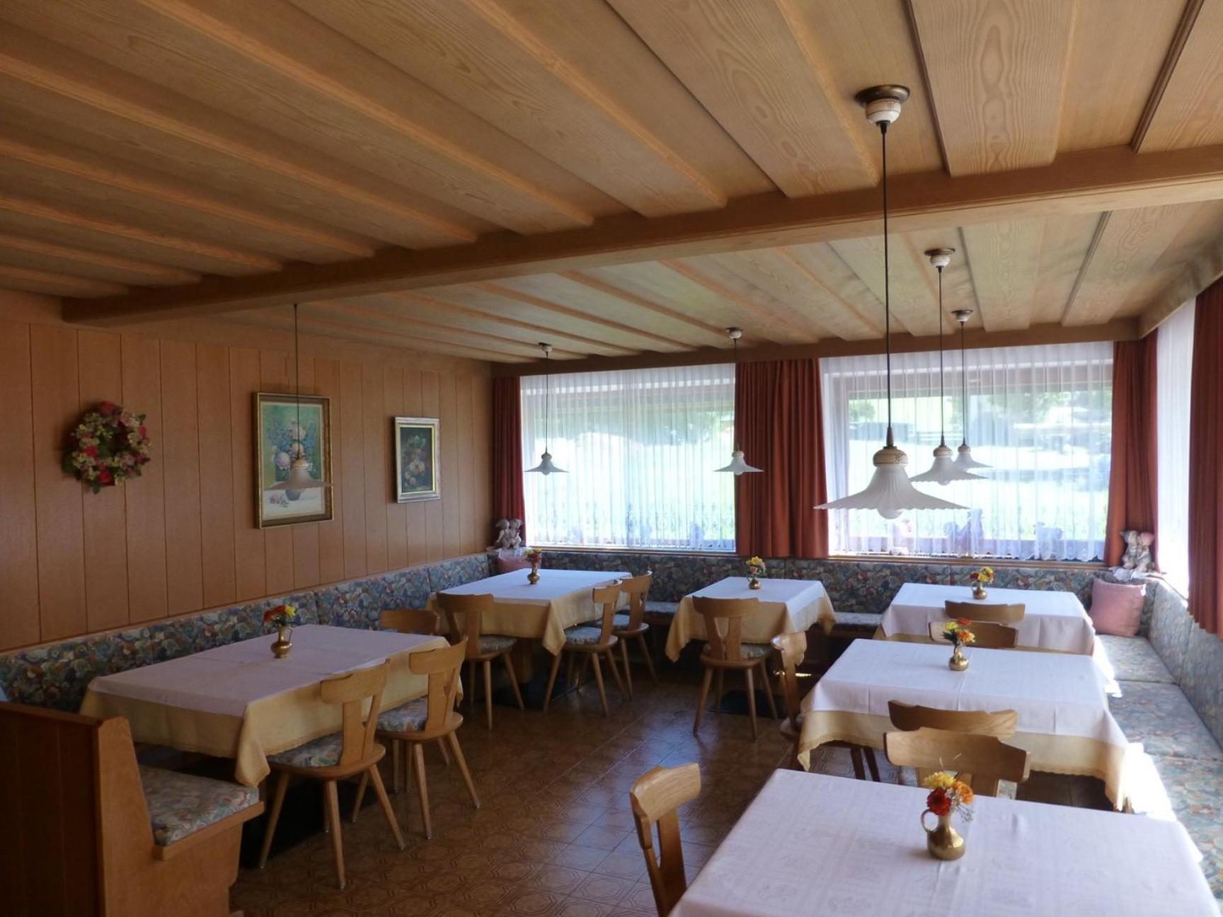 Bed and Breakfast Garni Helfer Dobbiaco Zewnętrze zdjęcie