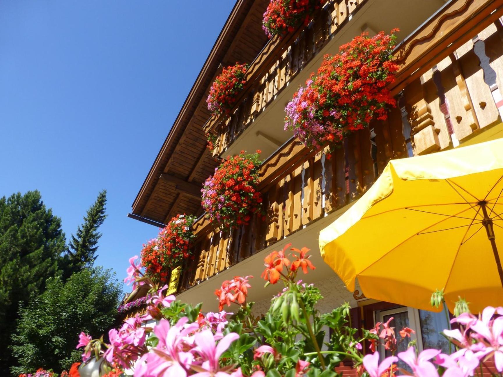 Bed and Breakfast Garni Helfer Dobbiaco Zewnętrze zdjęcie
